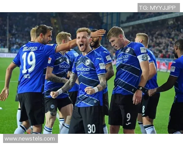 帕德博恩迎战汉诺威96争夺德乙联赛关键三分的精彩对决